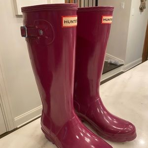 Hunter boots size 4 (US)